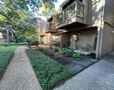 2100 Tanglewilde Street - Photo Thumbnail 16