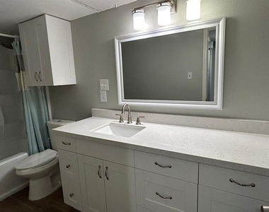 2100 Tanglewilde Street - Photo Thumbnail 12