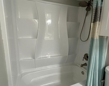 2100 Tanglewilde Street - Photo Thumbnail 13