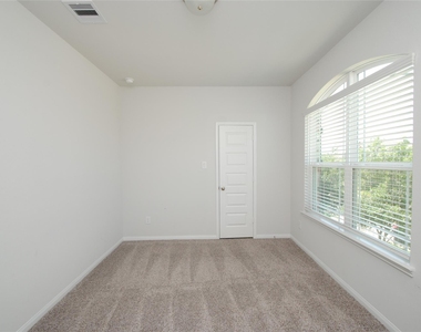 8834 Arch Rock Drive - Photo Thumbnail 27