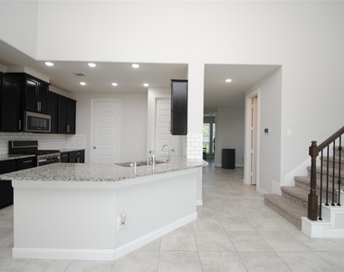 8834 Arch Rock Drive - Photo Thumbnail 11