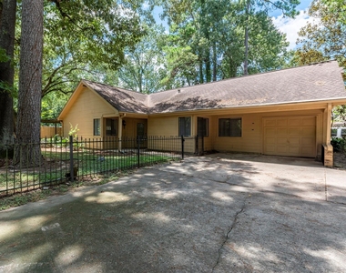 1906 Woodhue Drive - Photo Thumbnail 30