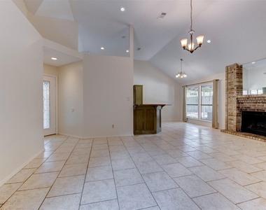 1906 Woodhue Drive - Photo Thumbnail 3