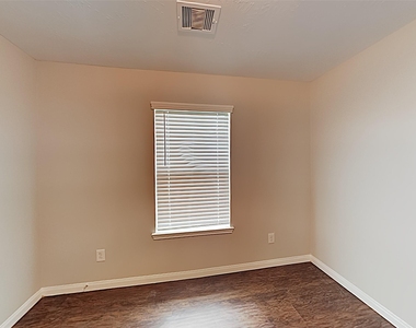 21427 Wilona Way - Photo Thumbnail 6