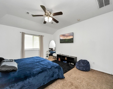 18318 Farriswood Ct - Photo Thumbnail 21
