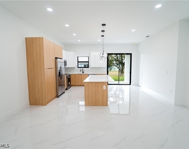 777 Alabama Road S - Photo Thumbnail 11