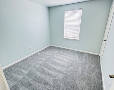 2050 Wilde Elm Drive - Photo Thumbnail 19