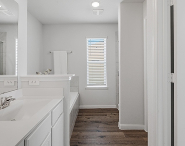 961 Harper Lane - Photo Thumbnail 19