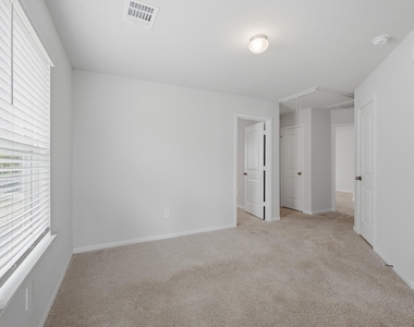 961 Harper Lane - Photo Thumbnail 10