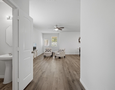 961 Harper Lane - Photo Thumbnail 18