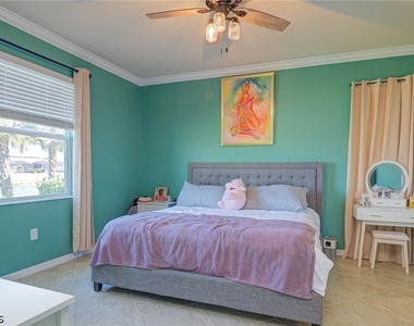 3652 E Hampton Circle - Photo Thumbnail 11