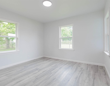 3607 Luca Street - Photo Thumbnail 17