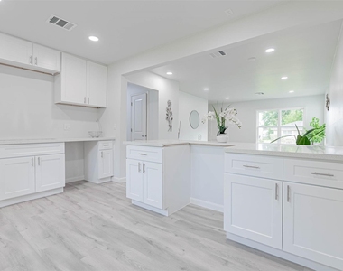 3607 Luca Street - Photo Thumbnail 12