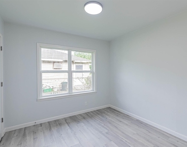 3607 Luca Street - Photo Thumbnail 20