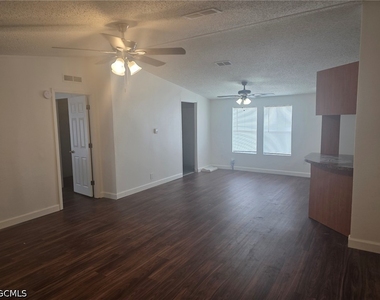 425 Tanner Road - Photo Thumbnail 3