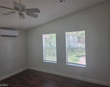 425 Tanner Road - Photo Thumbnail 9