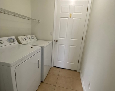 1703 Ne 17th Street - Photo Thumbnail 15