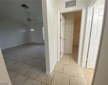 1703 Ne 17th Street - Photo Thumbnail 8
