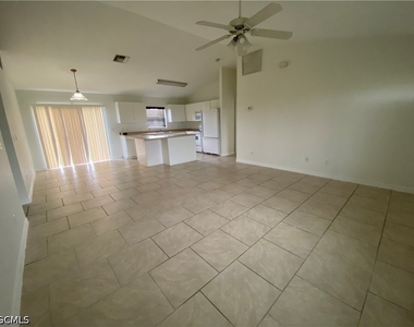 1703 Ne 17th Street - Photo Thumbnail 5