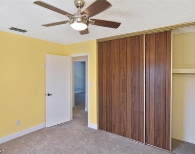 4295 Island Circle - Photo Thumbnail 11