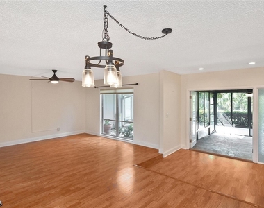 4295 Island Circle - Photo Thumbnail 24