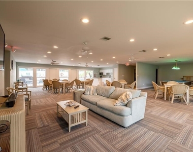 4295 Island Circle - Photo Thumbnail 36