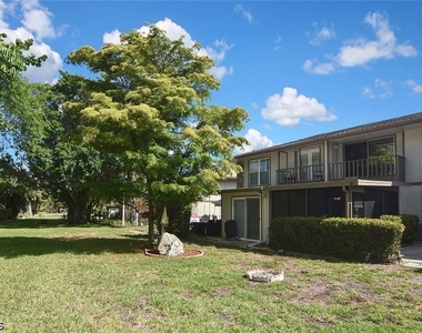 4295 Island Circle - Photo Thumbnail 33