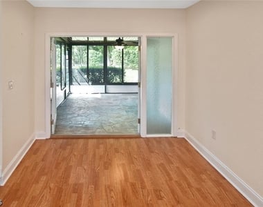 4295 Island Circle - Photo Thumbnail 25
