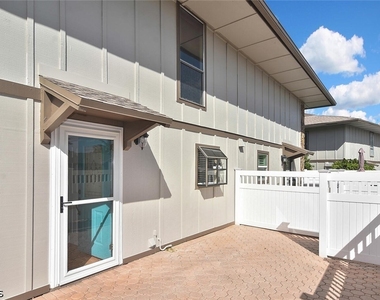 4295 Island Circle - Photo Thumbnail 1