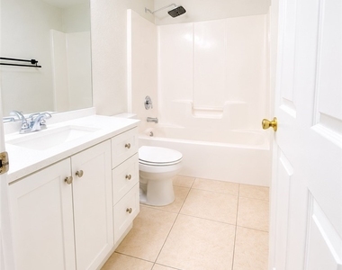 4719 22nd Street Sw - Photo Thumbnail 5