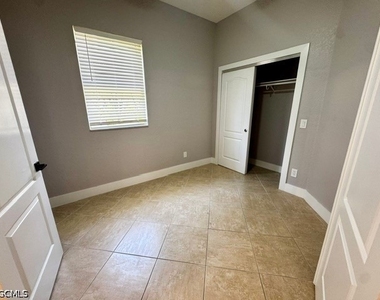 8969 Spring Mountain Way - Photo Thumbnail 14