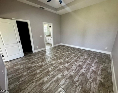 8969 Spring Mountain Way - Photo Thumbnail 9