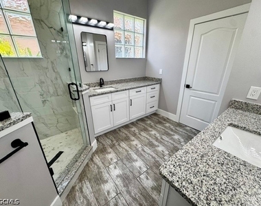 8969 Spring Mountain Way - Photo Thumbnail 12