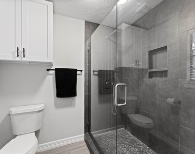 17 S Greenbud Court - Photo Thumbnail 13