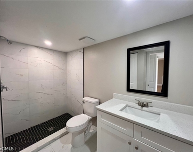 4102 Se 19th Place - Photo Thumbnail 10