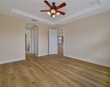 3899 Eldon Street - Photo Thumbnail 23