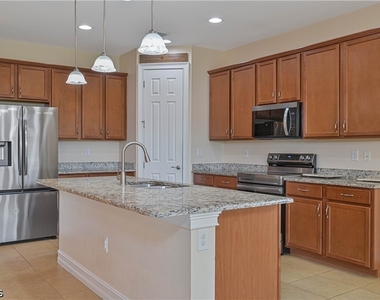3899 Eldon Street - Photo Thumbnail 7