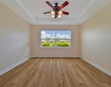 3899 Eldon Street - Photo Thumbnail 27