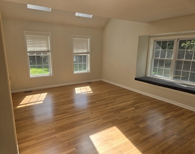 32 Stowell - Photo Thumbnail 8