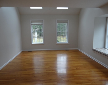 32 Stowell - Photo Thumbnail 9