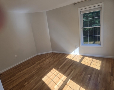 32 Stowell - Photo Thumbnail 12