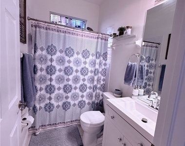265 Justene Circle W - Photo Thumbnail 9