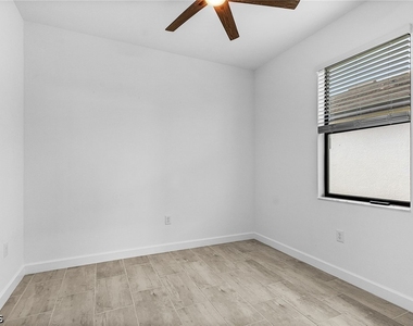 11151 Timber Creek Drive E - Photo Thumbnail 14