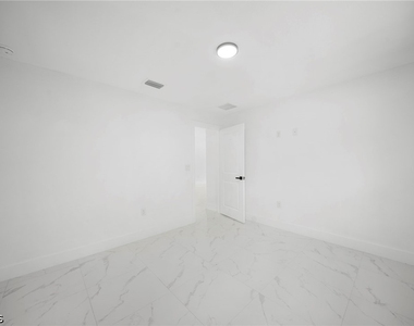668 Chemstrand Street E - Photo Thumbnail 12