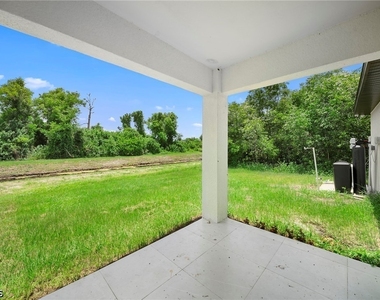 668 Chemstrand Street E - Photo Thumbnail 17