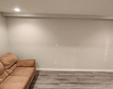 62 Hovey - Photo Thumbnail 6