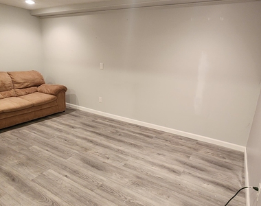 62 Hovey - Photo Thumbnail 5