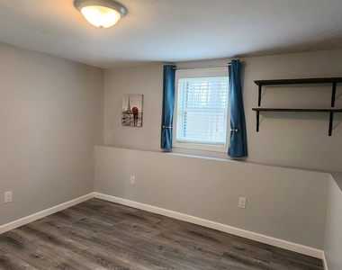62 Hovey - Photo Thumbnail 14