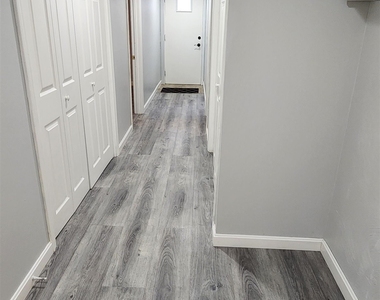 62 Hovey - Photo Thumbnail 7