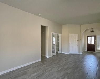 5934 Heathmoor Lane - Photo Thumbnail 6